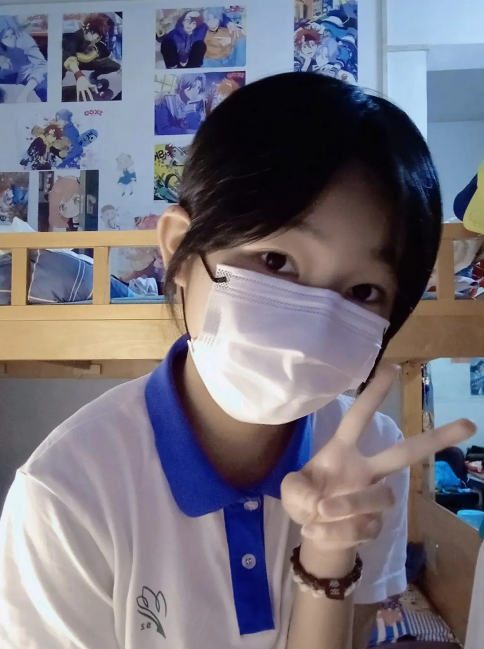 网友:当社恐初中小女生脱下校服穿上裙子,他们都说好美