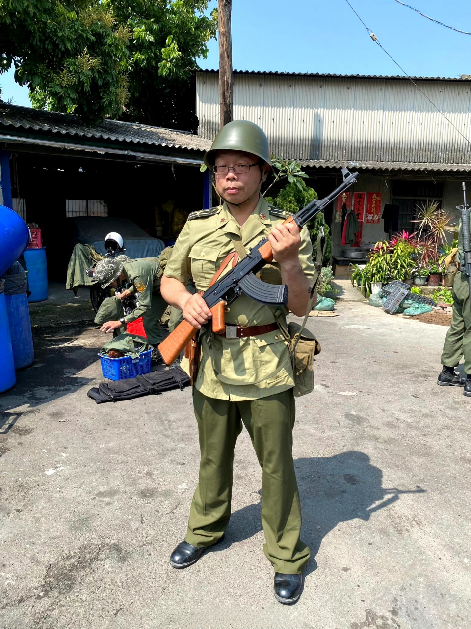 臺軍迷製作的的90年代大陸解放軍形象,不說是臺灣軍迷我還以為是越南