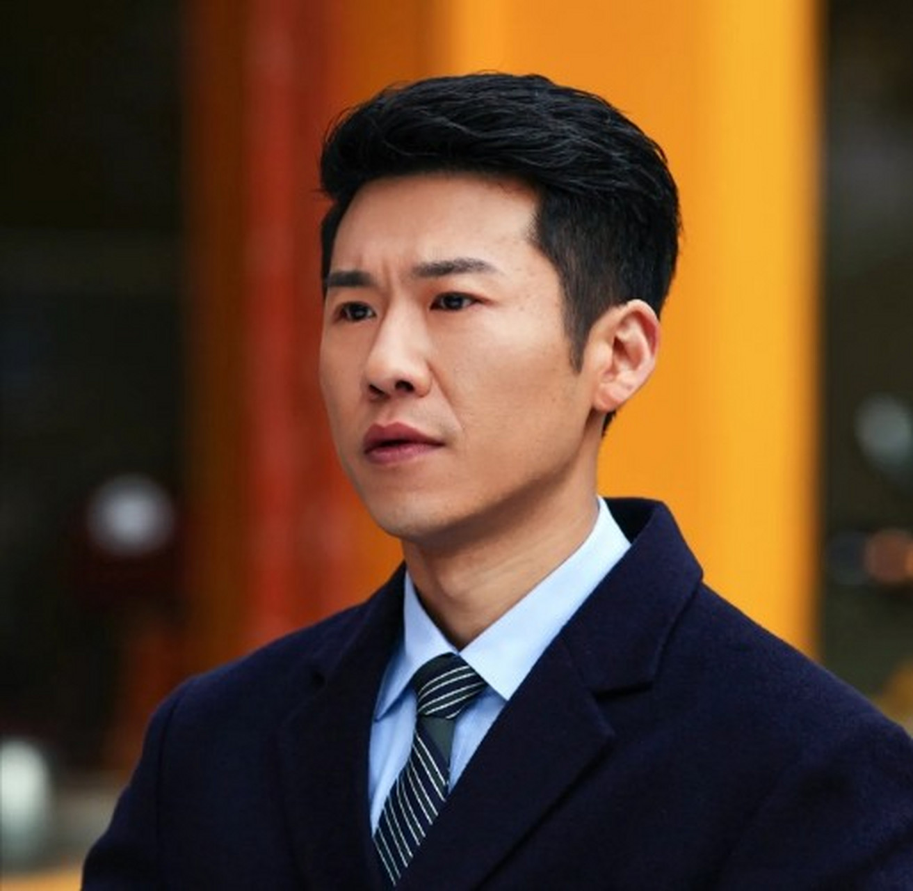 王馥荔说,儿子王骁,上中学的时候叛逆期,经常打架,老师就叫家长,起先