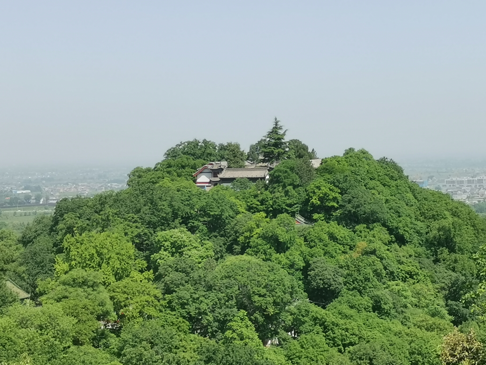 早在秦岭北 晚达秦岭南 北游终南山 南踏定军山 人生有尽头 历史万年