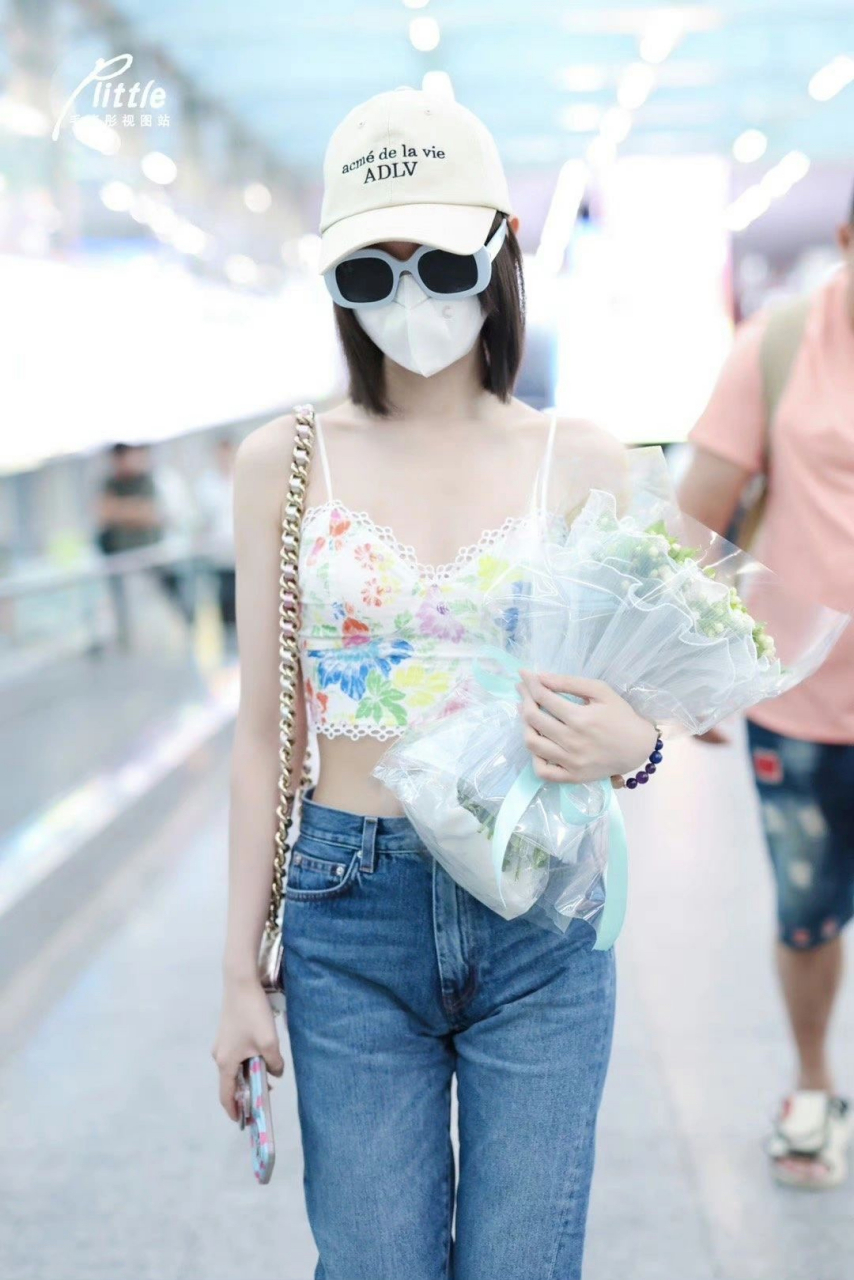 生肖马明日运势穿搭女生()