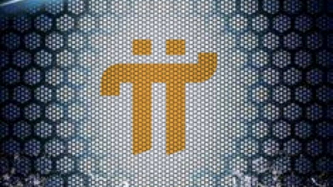 pi代表在越南胡志明市同德堂大学进行区块链学术界交流