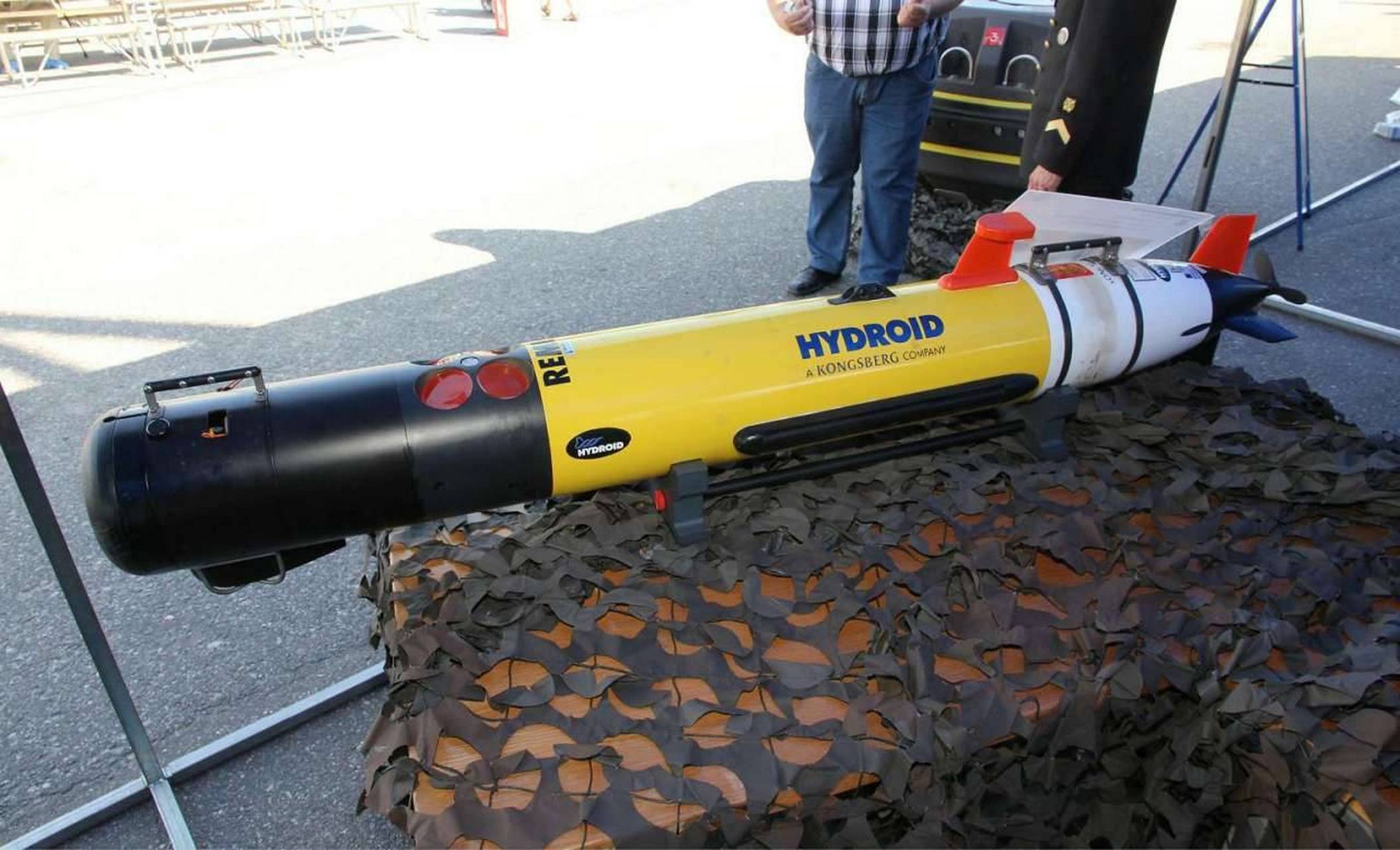 "雷穆斯"是美国伍兹霍尔海洋研究所设计的自主式无人潜艇,其名称意为"