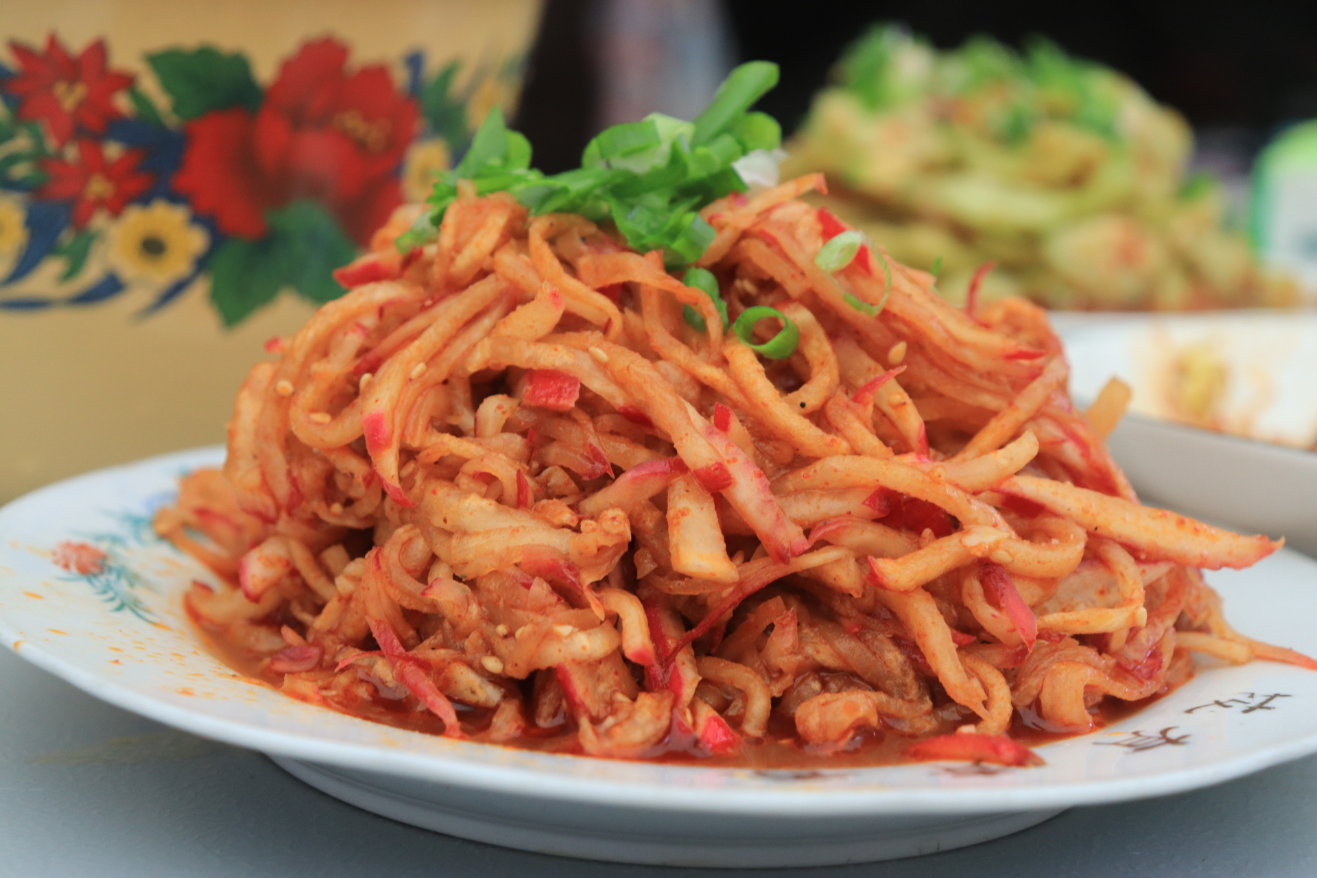 略阳菜豆腐节节,一道传统美食,以其独特的口感和深厚的文化内涵,吸引