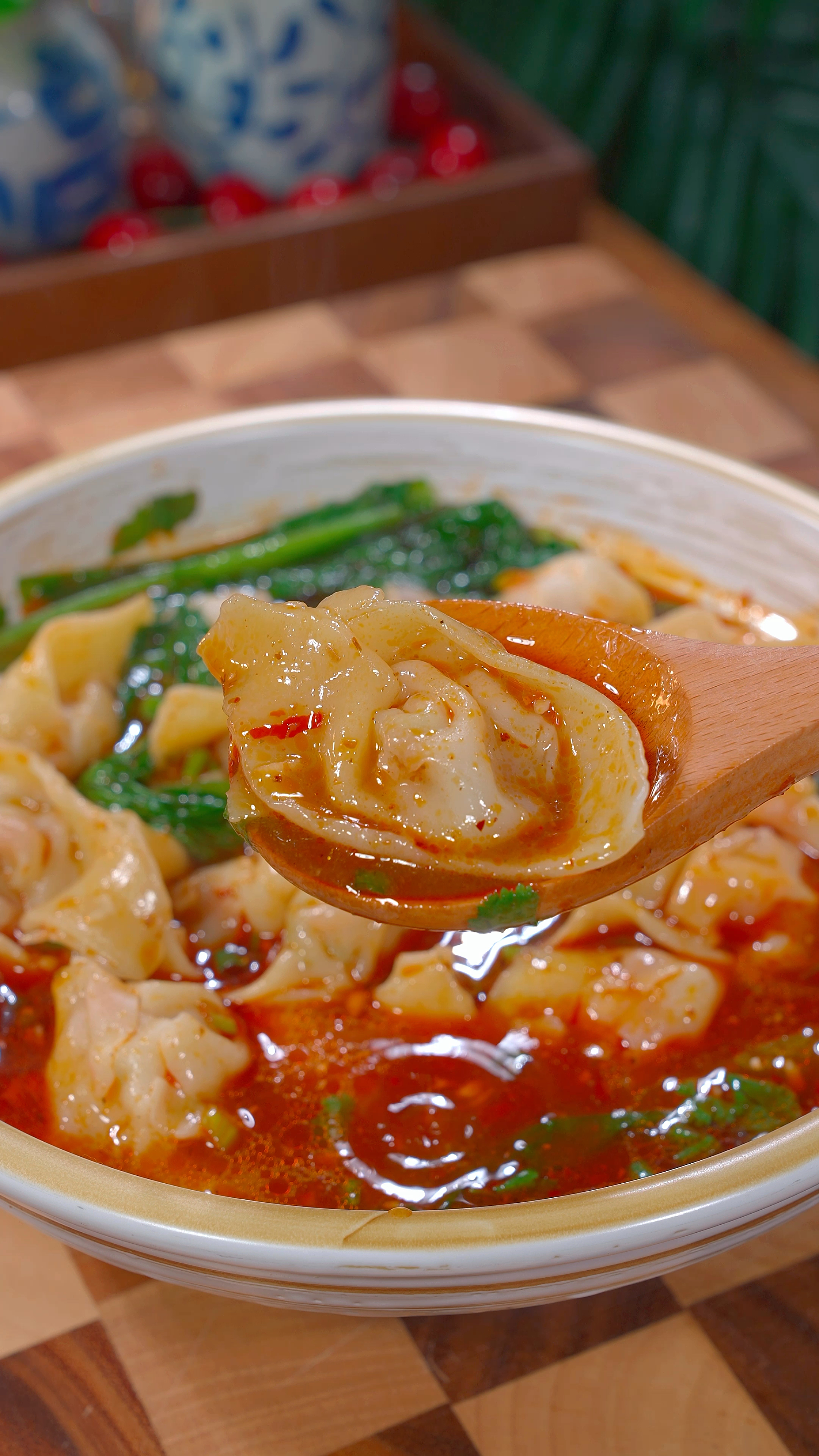 正宗的重庆红油抄手你有吃过吗?一口一个真的太香了.-度小视