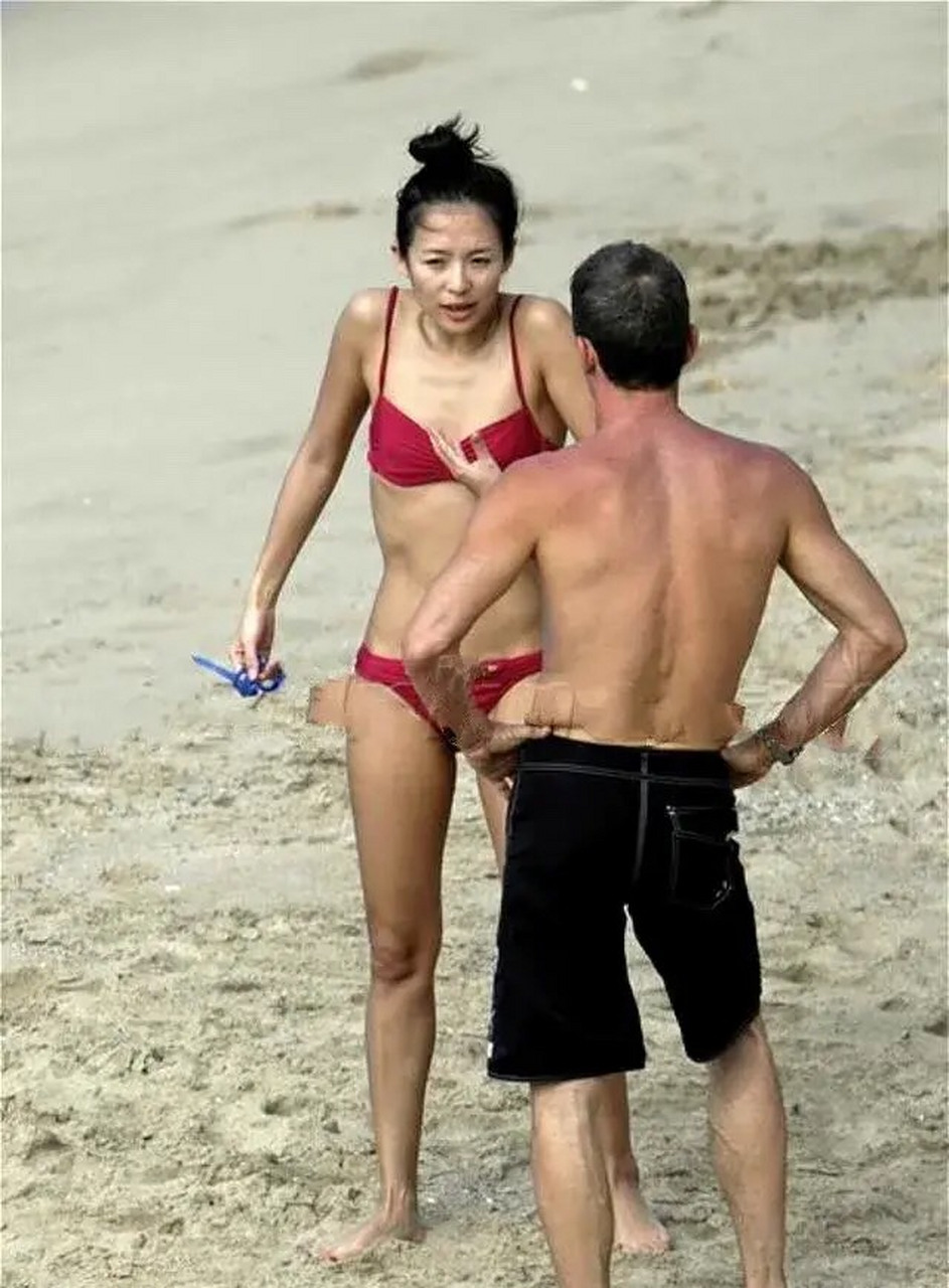 跟着各种传言四起,什么vivi得了病,章子怡作风太