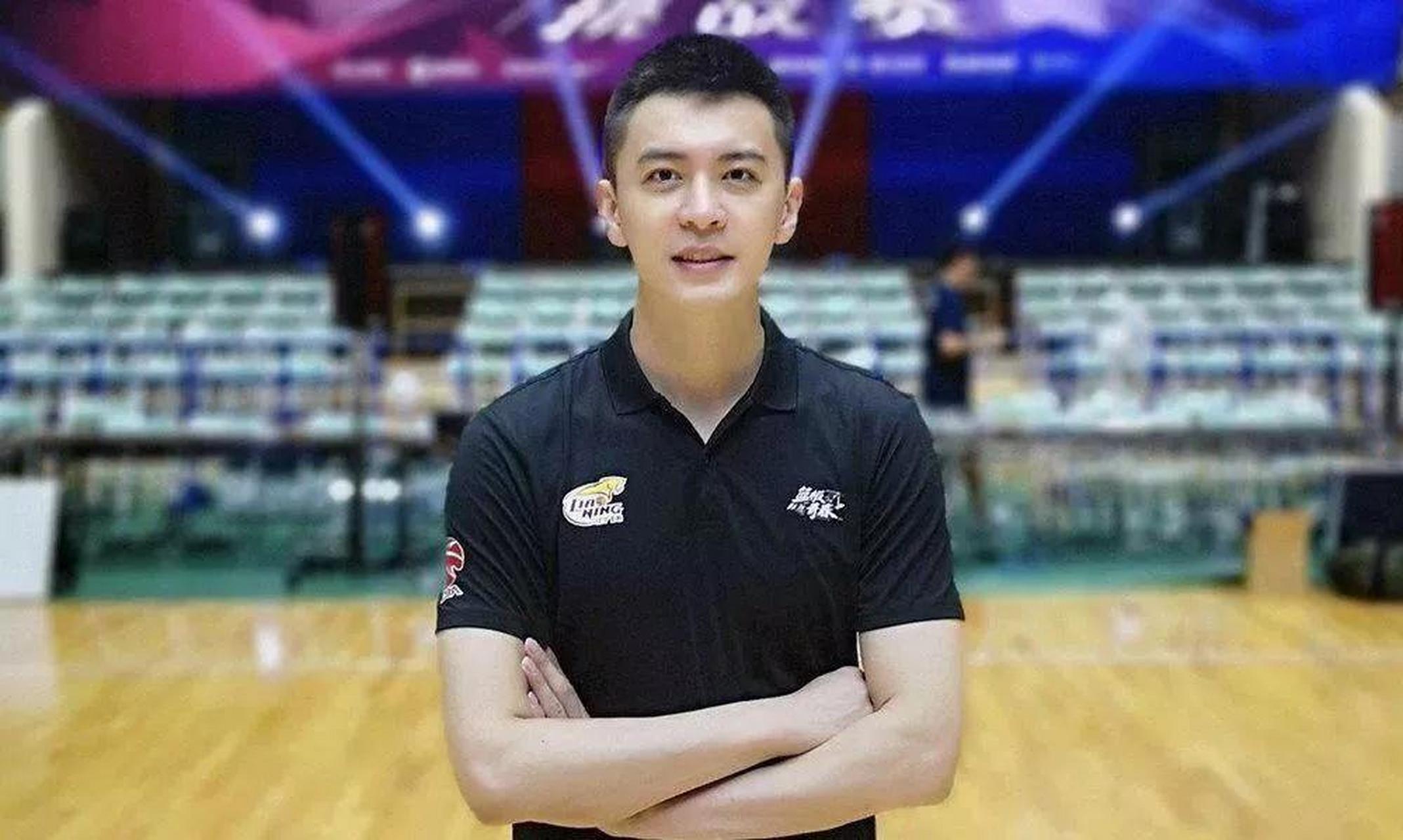 辽宁男篮现任主教练杨鸣曾说道:我是辽宁人,是辽宁培养了我,所以不管