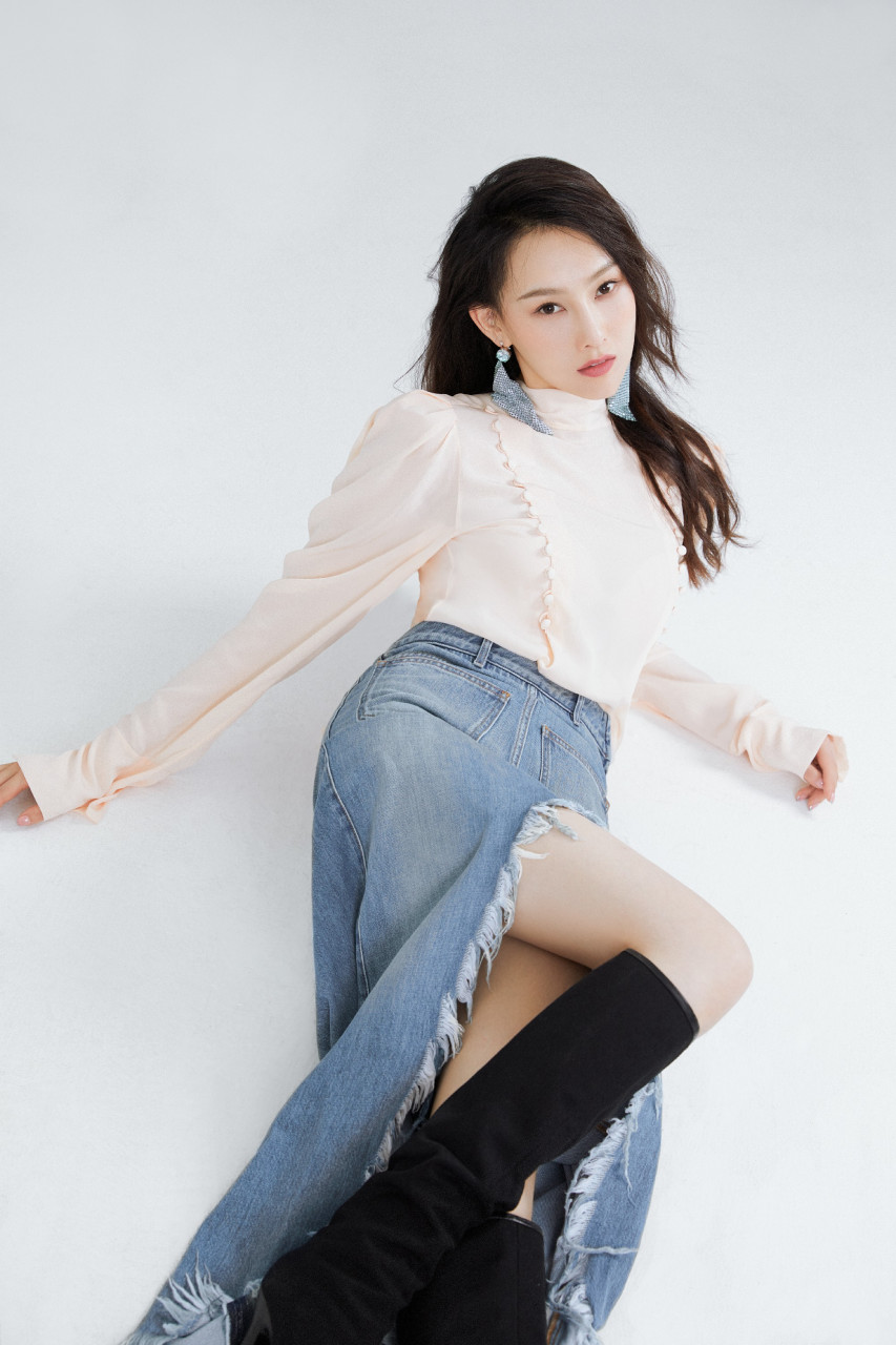 中国内衣模特大赛冠军李昕岳