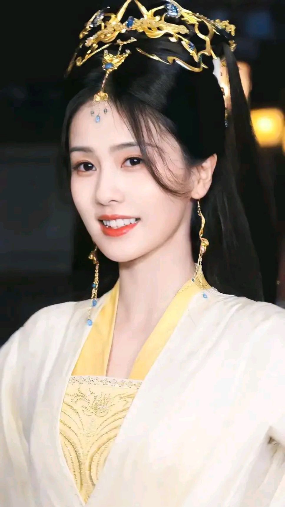 白鹿古装造型,又漂亮又可爱,尤其是第十张最可爱