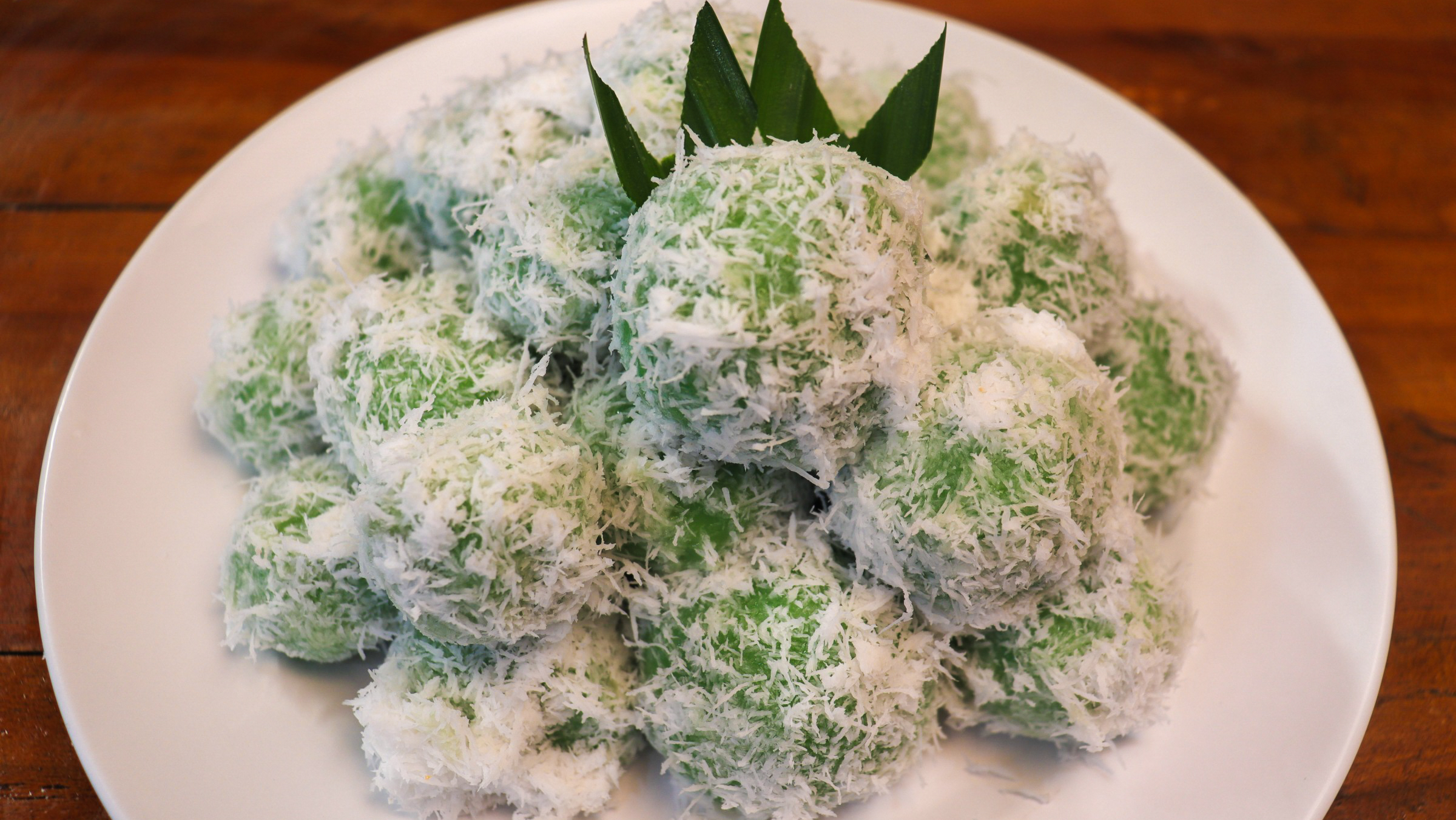 印度尼西亚甜品Green Klepon斑斓椰丝球做法