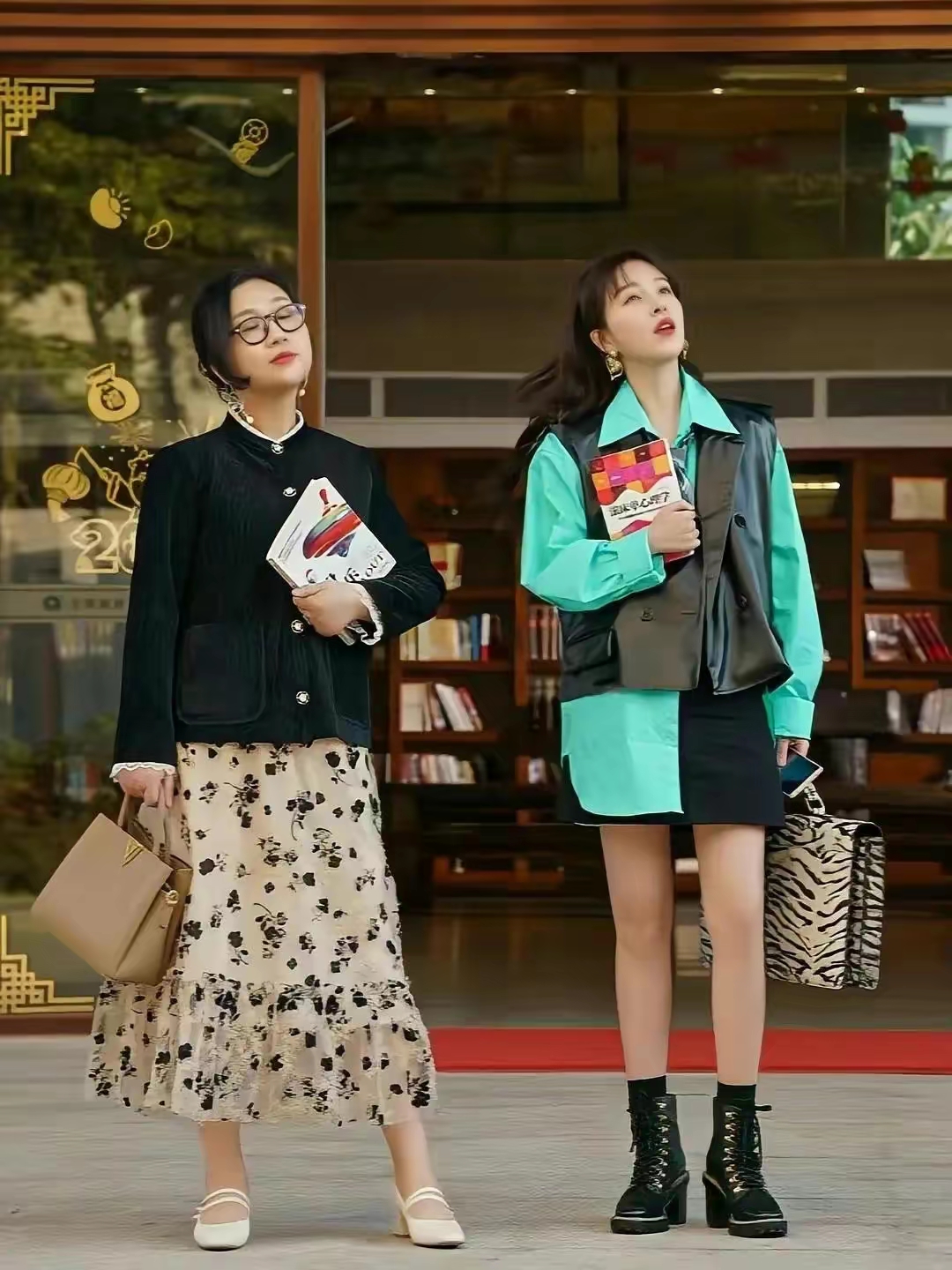 阚清子,倪虹洁《突如其来的假期》:现代都市港风穿搭有多绝美?