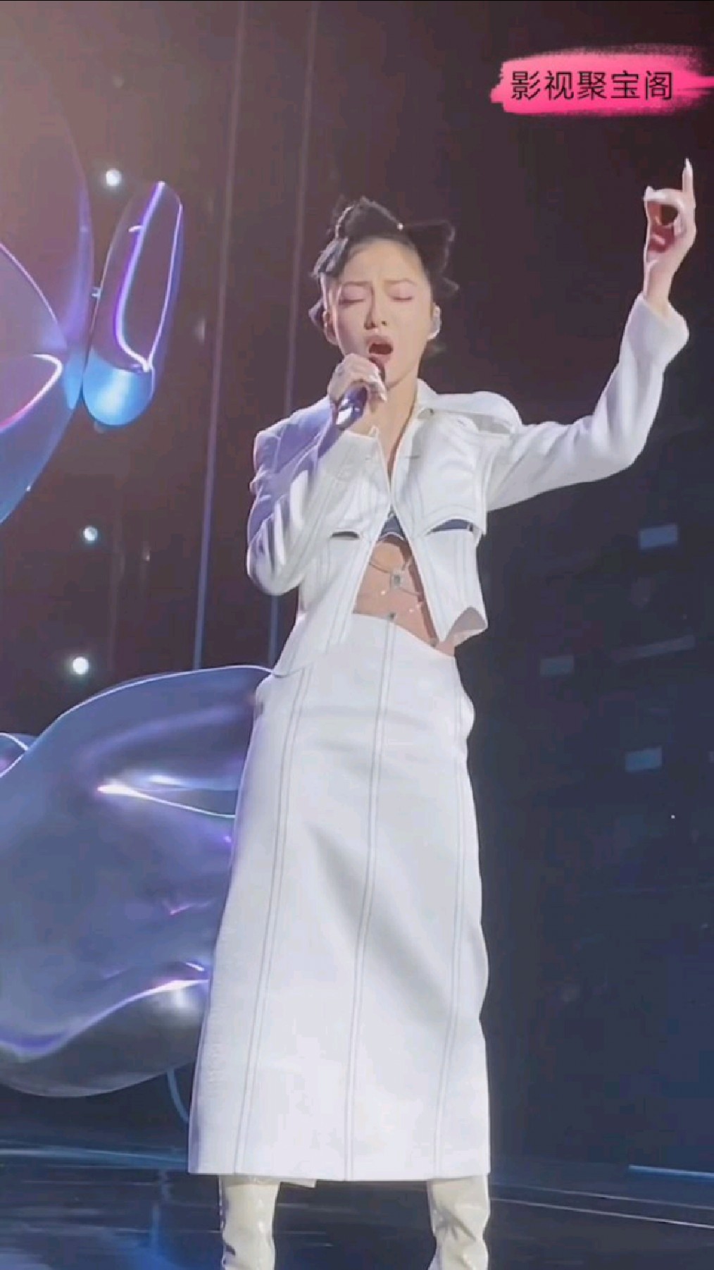 近距离直拍张韶涵演唱破茧超燃舞台现场