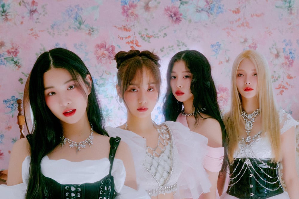 fifty fifty的热门单曲《cupid》登顶了公告牌排行榜,这下火了