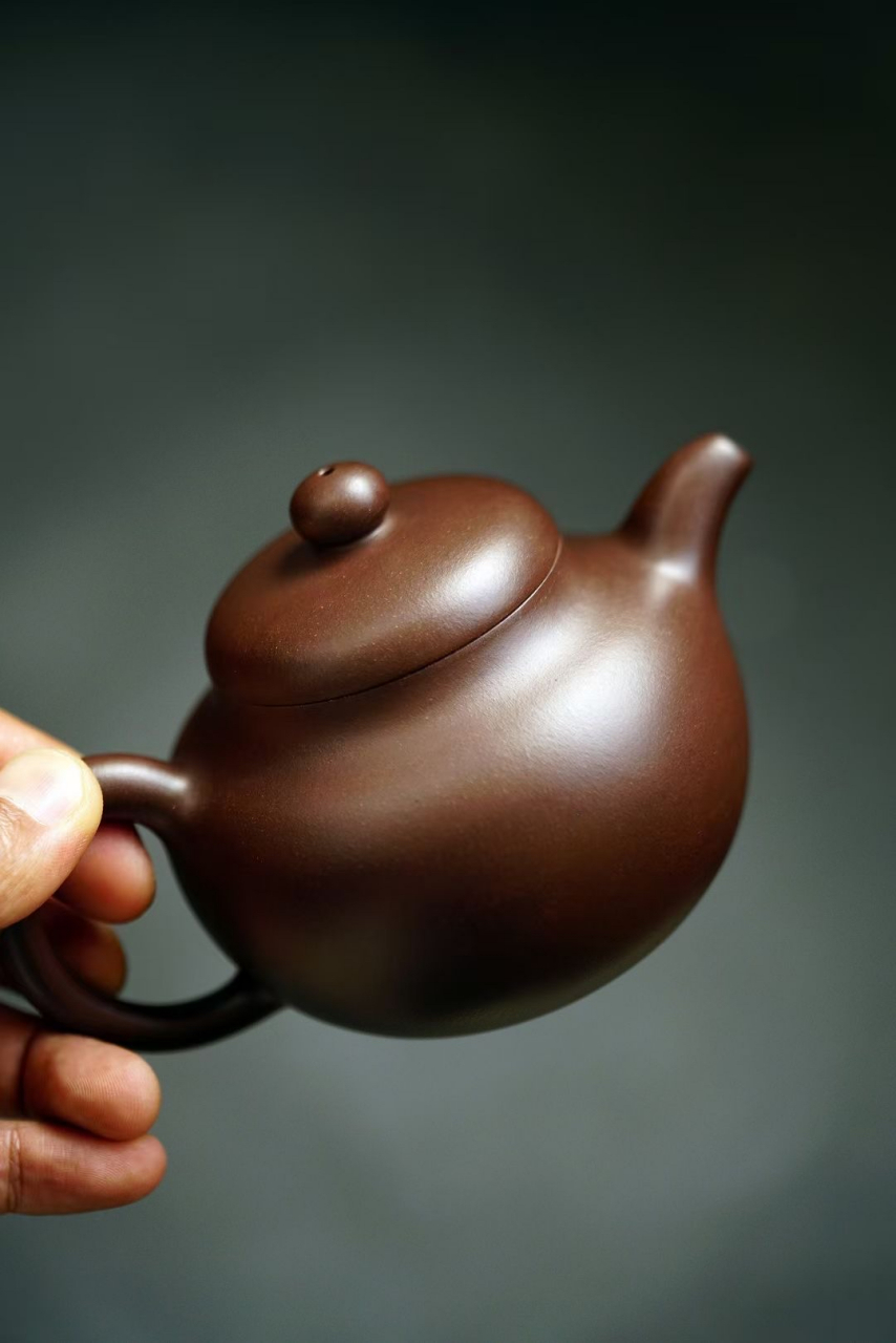 储俊伟 全手作品  柿圆壶 300cc  光素经典 陈腐老紫泥92#宜兴紫砂