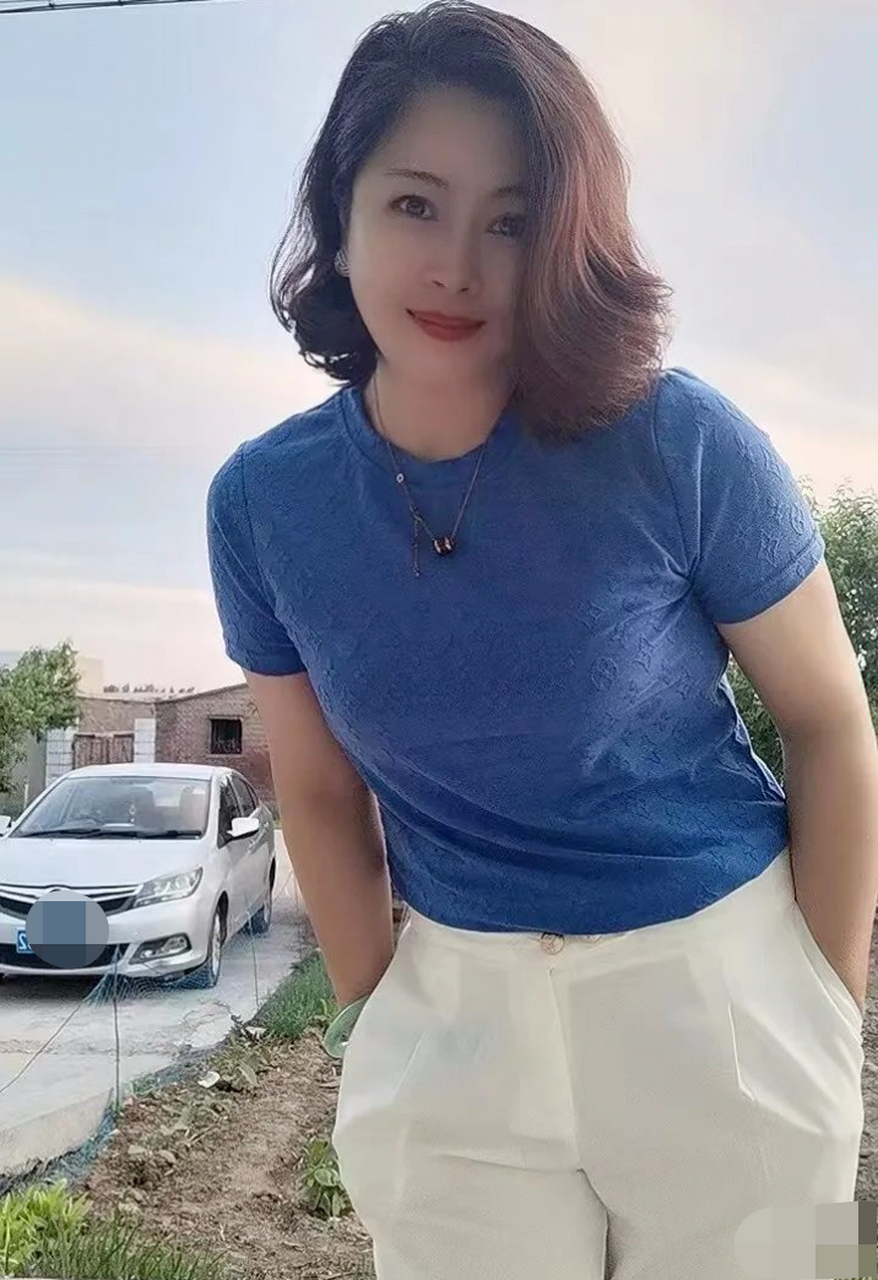 丰腴美熟,户外自拍