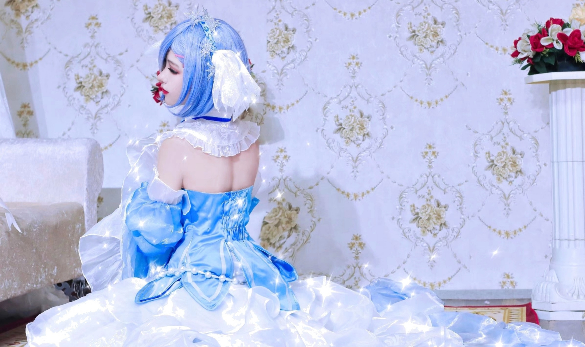 雷姆花嫁cos,小短腿配上过膝"白丝,可爱得不止"亿"点点哦