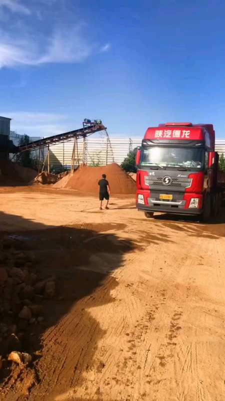 看着每天来拉沙子的货车,杨总感觉一切投入都值了,用八十万的设备换来