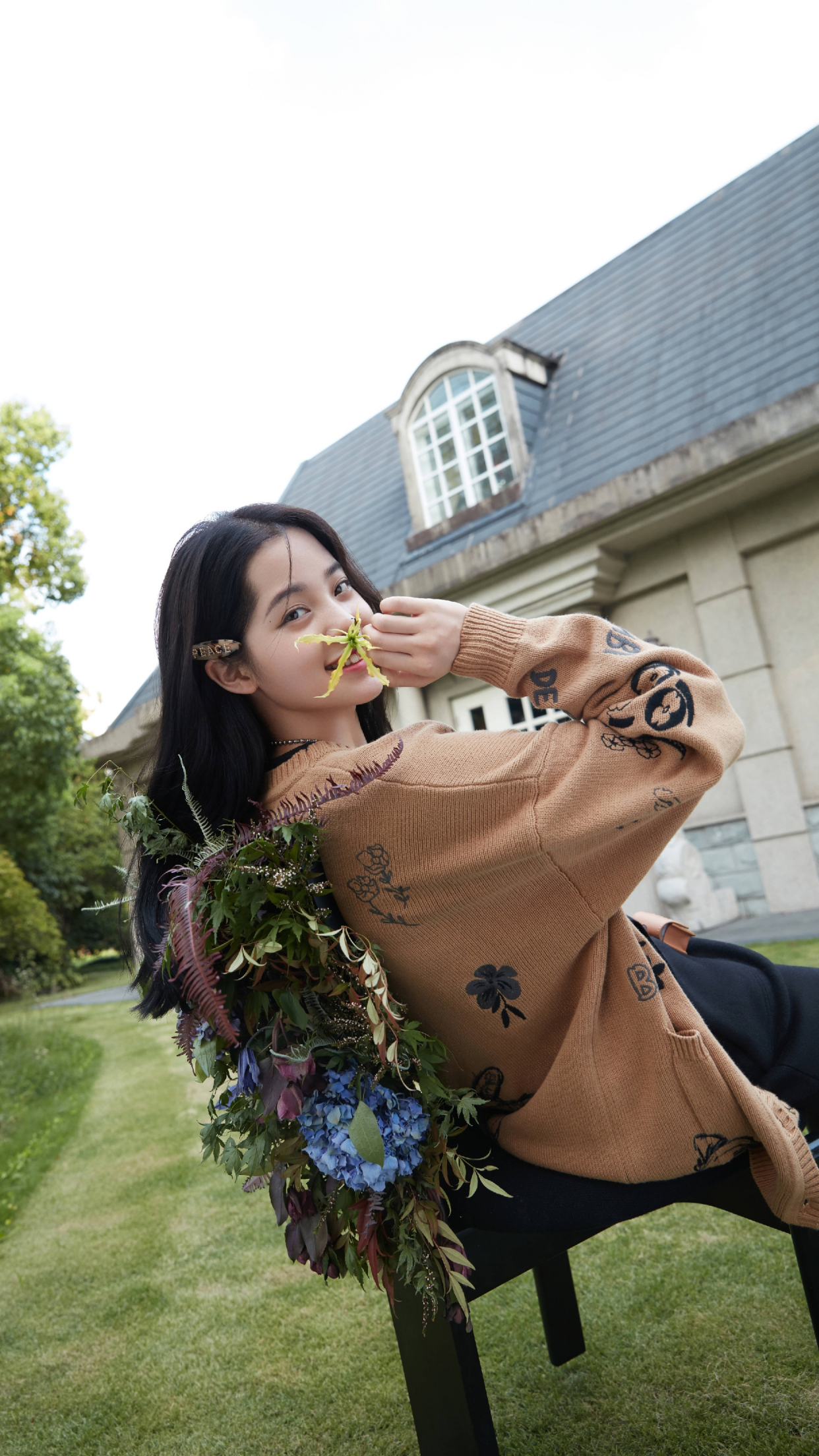 演员欧阳娜娜,甜美可爱,来看小姐姐美照吧