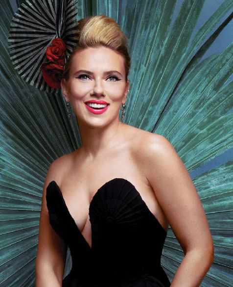 "寡姐"斯嘉丽短发大片释出 穿裙身姿好妙曼