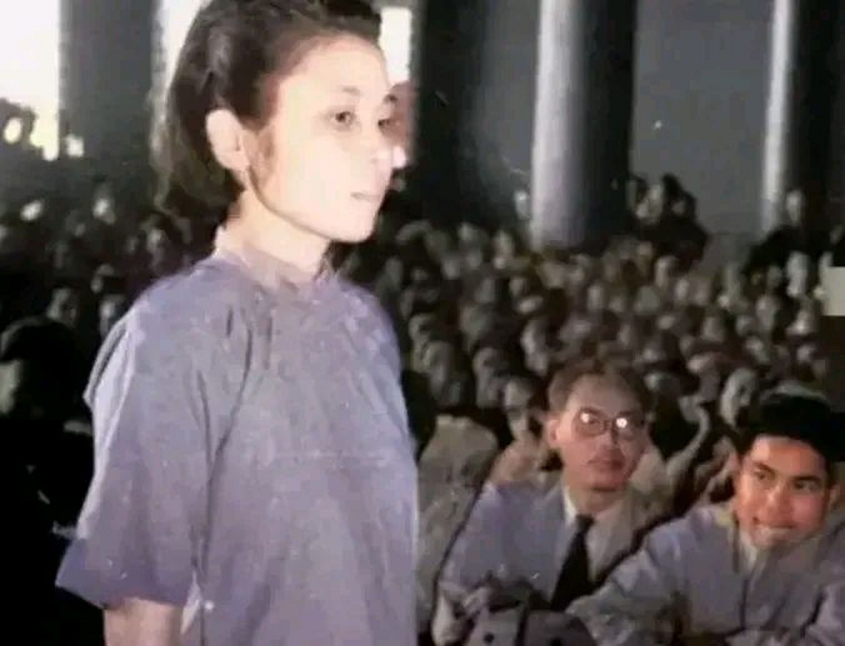 1946年,南京审判icon女汉奸莫国康, 她早年毕业于北京大学法学院,后