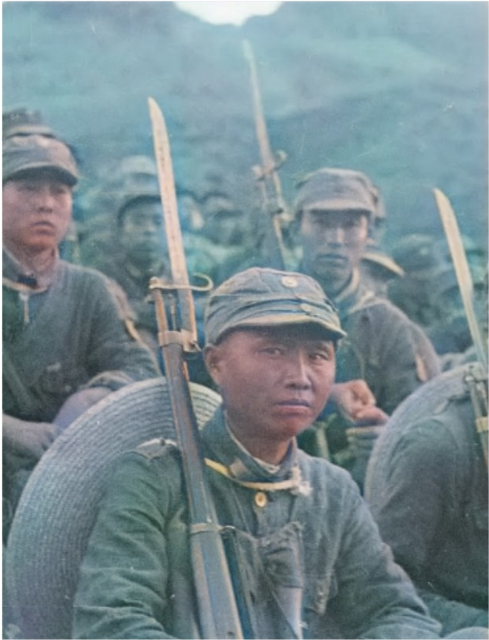 "1939年我第一次跟日军拼刺刀.对方是个老兵,一脸胡子