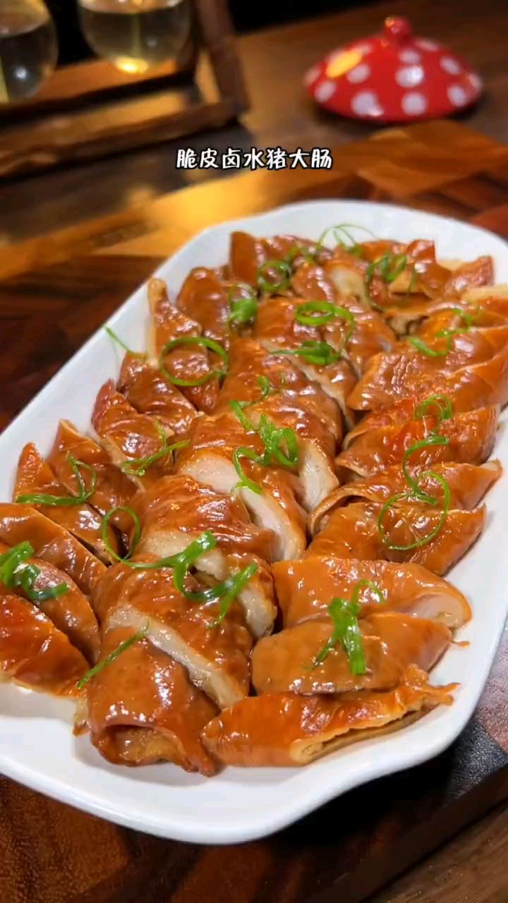 广东经典粤菜～卤水猪大肠,不仅做法简单味道