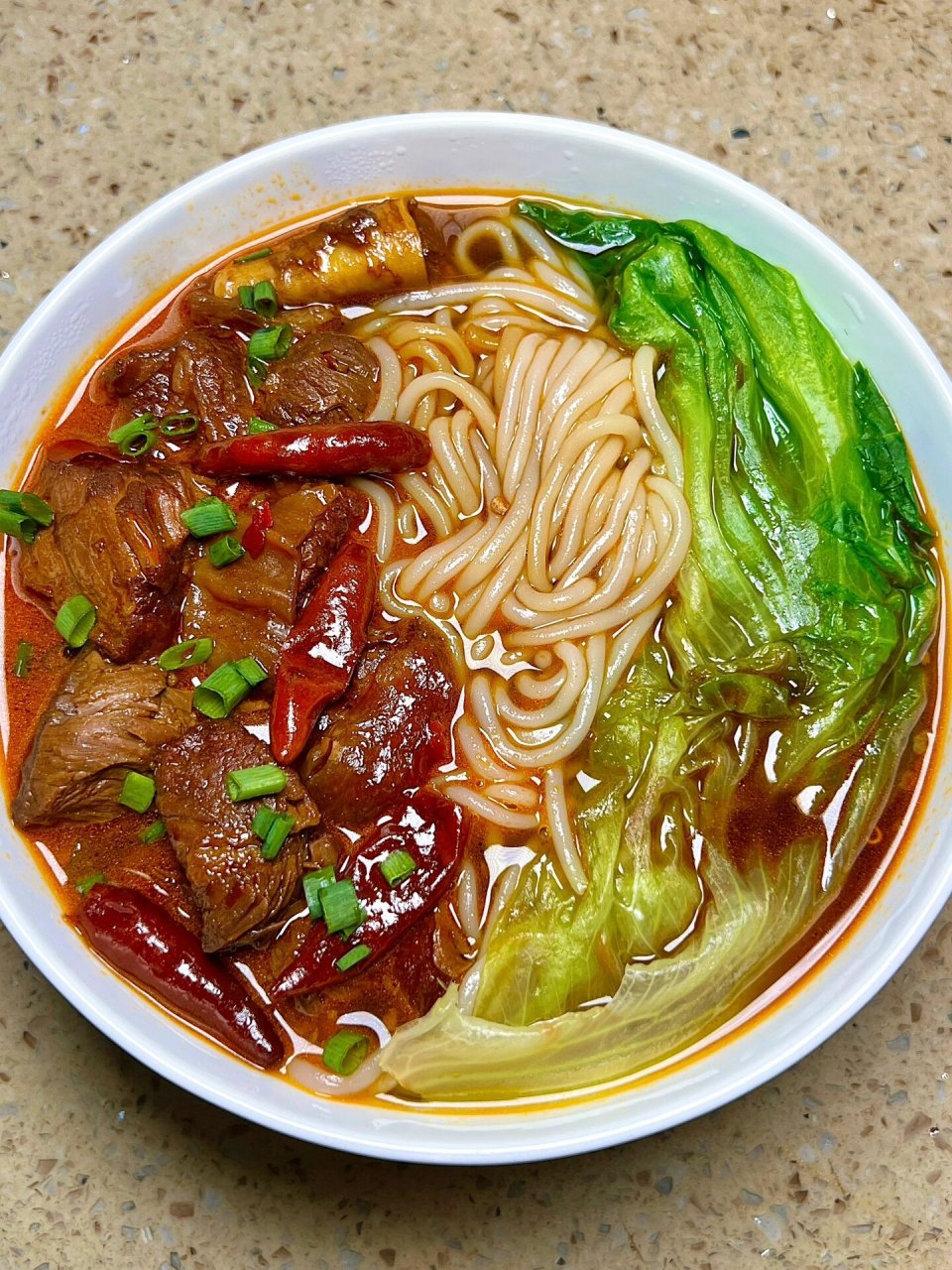 红烧牛肉米粉! 天冷了就想吃点热乎乎带汤的东西