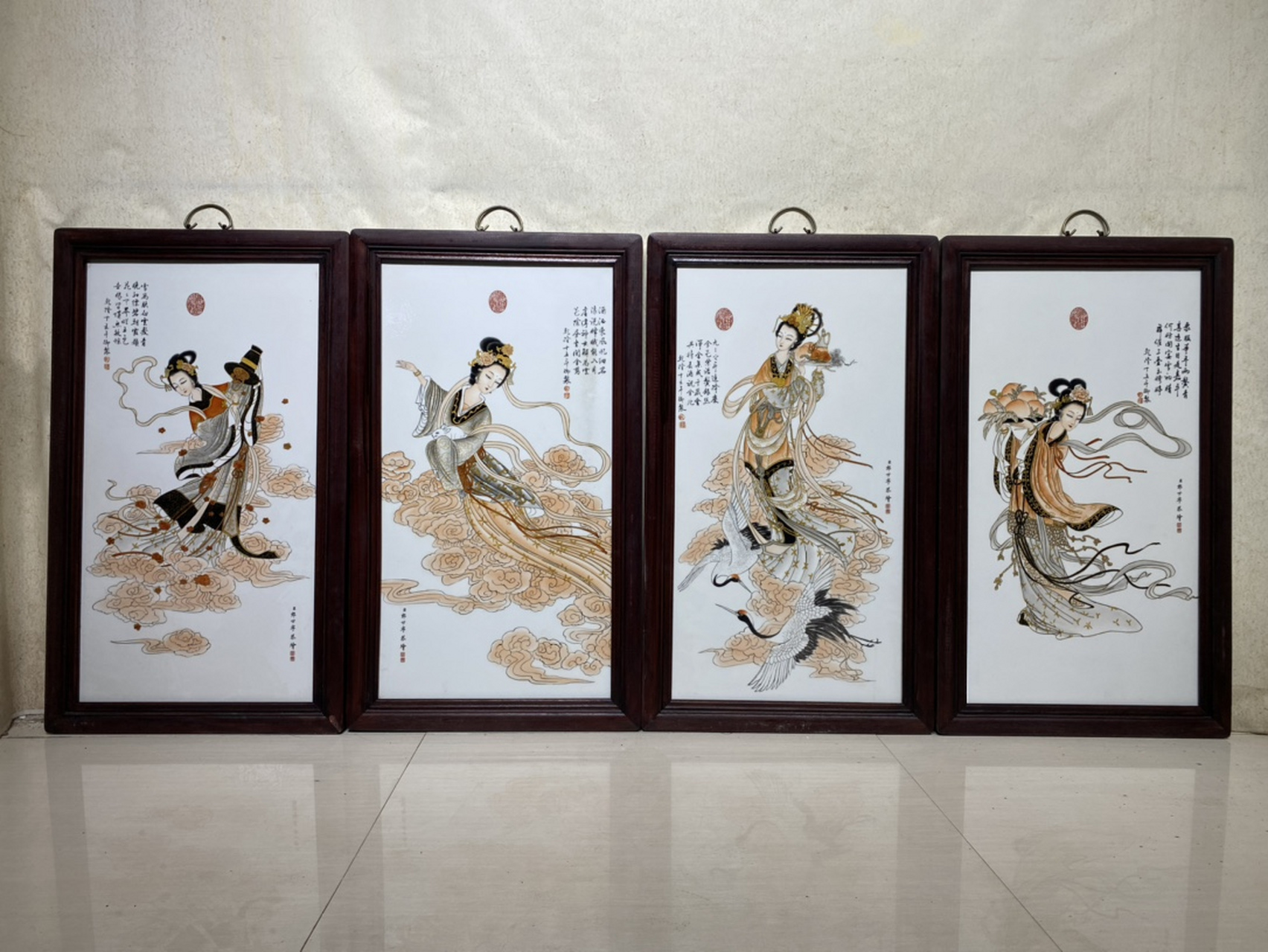 乾隆十二年红木镶瓷板画墨彩描金人物天女散花四条挂屏 高90厘米宽53