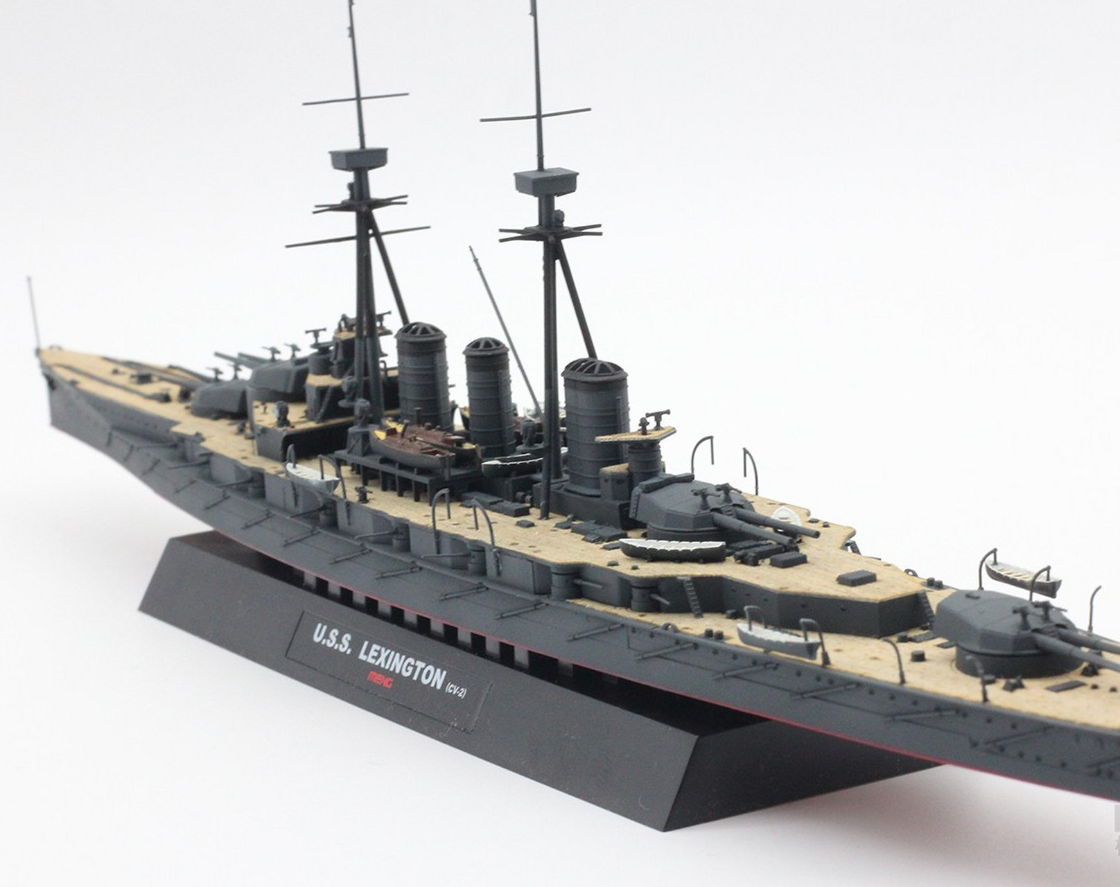 一战二战的传奇,"戈本"号战列巡洋舰        有这样一艘军舰, 它经历