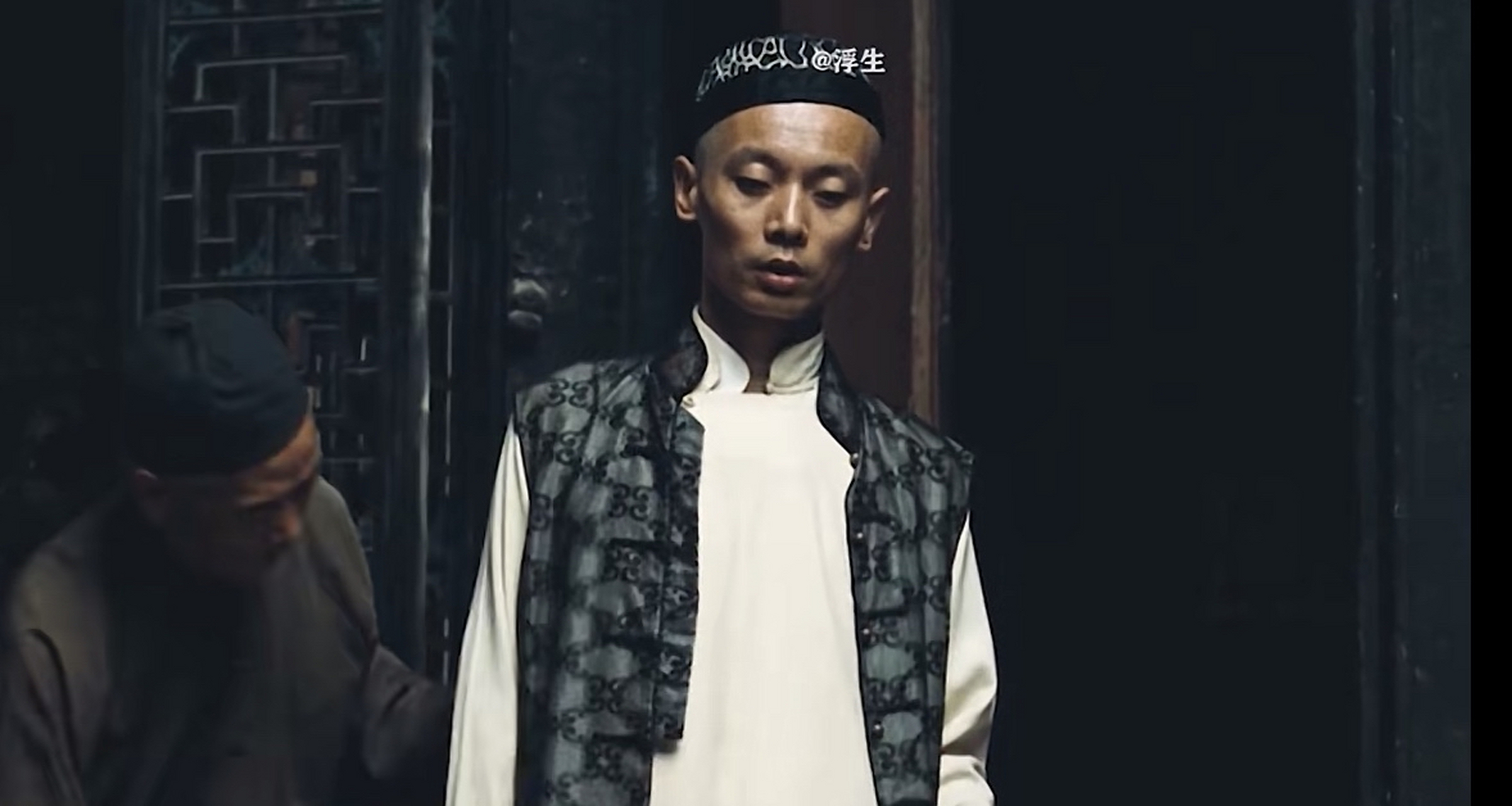 "没想到,几年后,福贵说:"幸好龙二赢走了祖宅,不然,死的就是我.