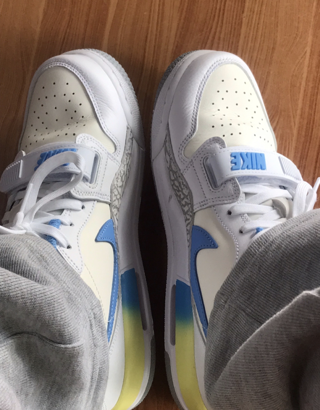 aj312白蓝真的好好看