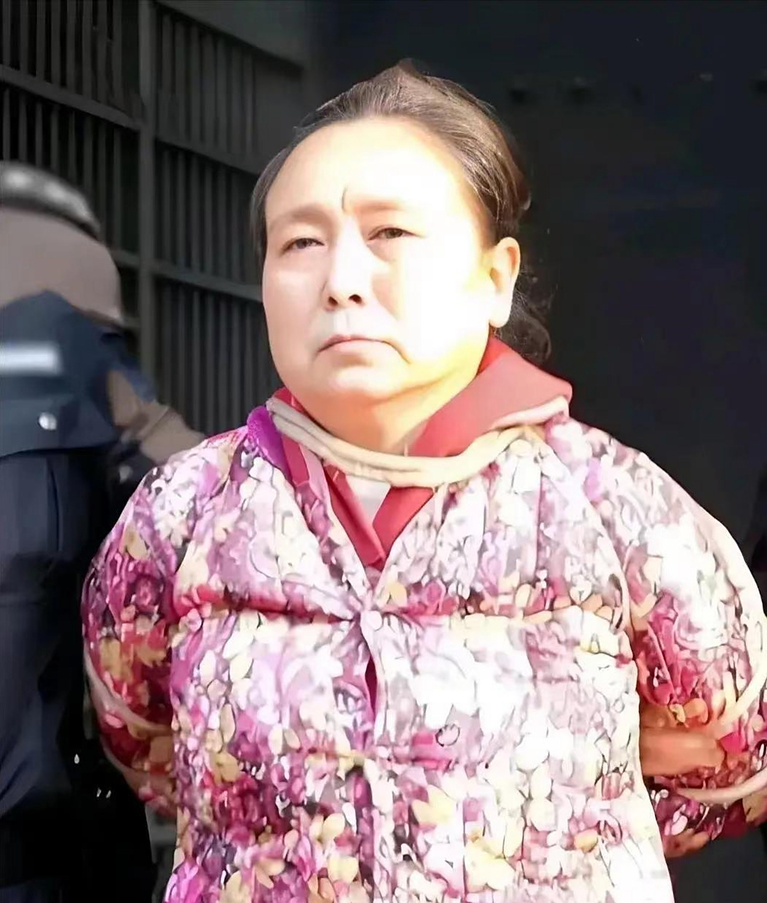 她是一名毒贩,曾先后两入狱,出狱后仍死性不改