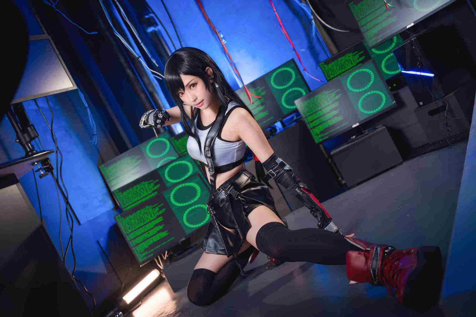 ElyEE子蒂法绝美套图,女武神与你并肩作战 ElyEE子蒂法绝美套图,女武神与你并肩作战