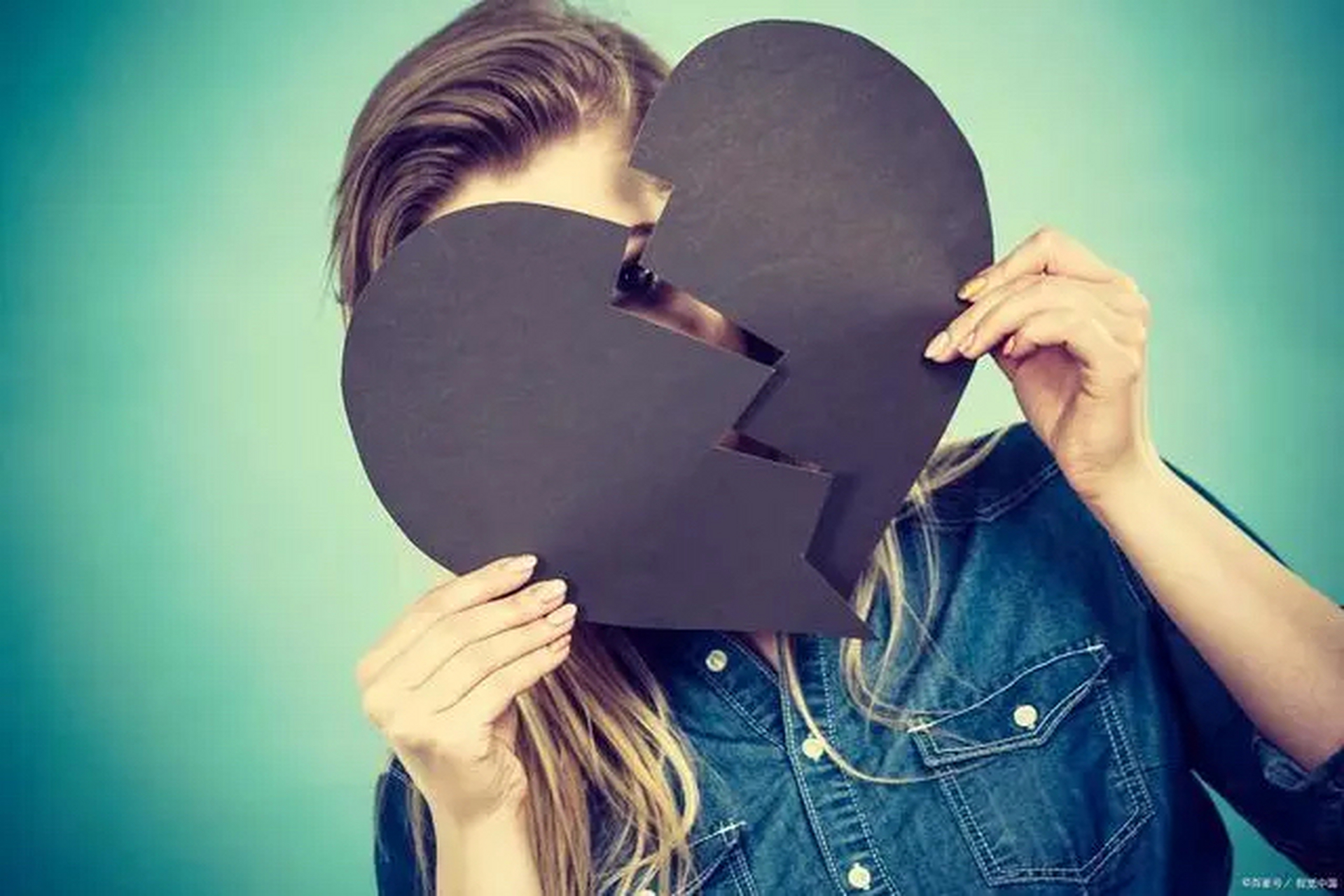 敷敷衍衍的爱情来的很虚伪,没有半点儿真情实感,只不过是在逢场作戏