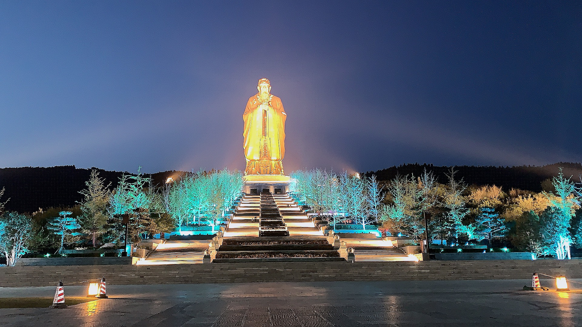 尼山圣境旅行一天,72米孔子雕像
