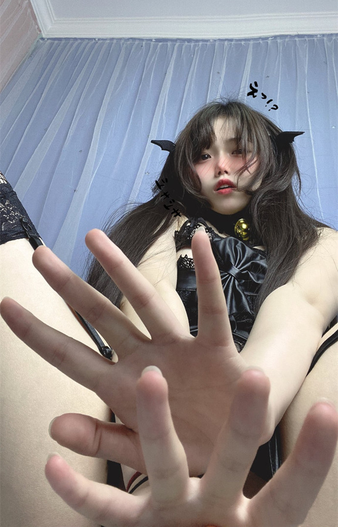 七月喵子双手向下压的图片,看到这壁纸真是让人脸红!(七月喵子介绍)插图4 七月喵子双手向下压的图片,看到这壁纸真是让人脸红!(七月喵子介绍)插图4