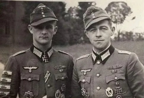 二战德军的经典军帽—m43型军便帽