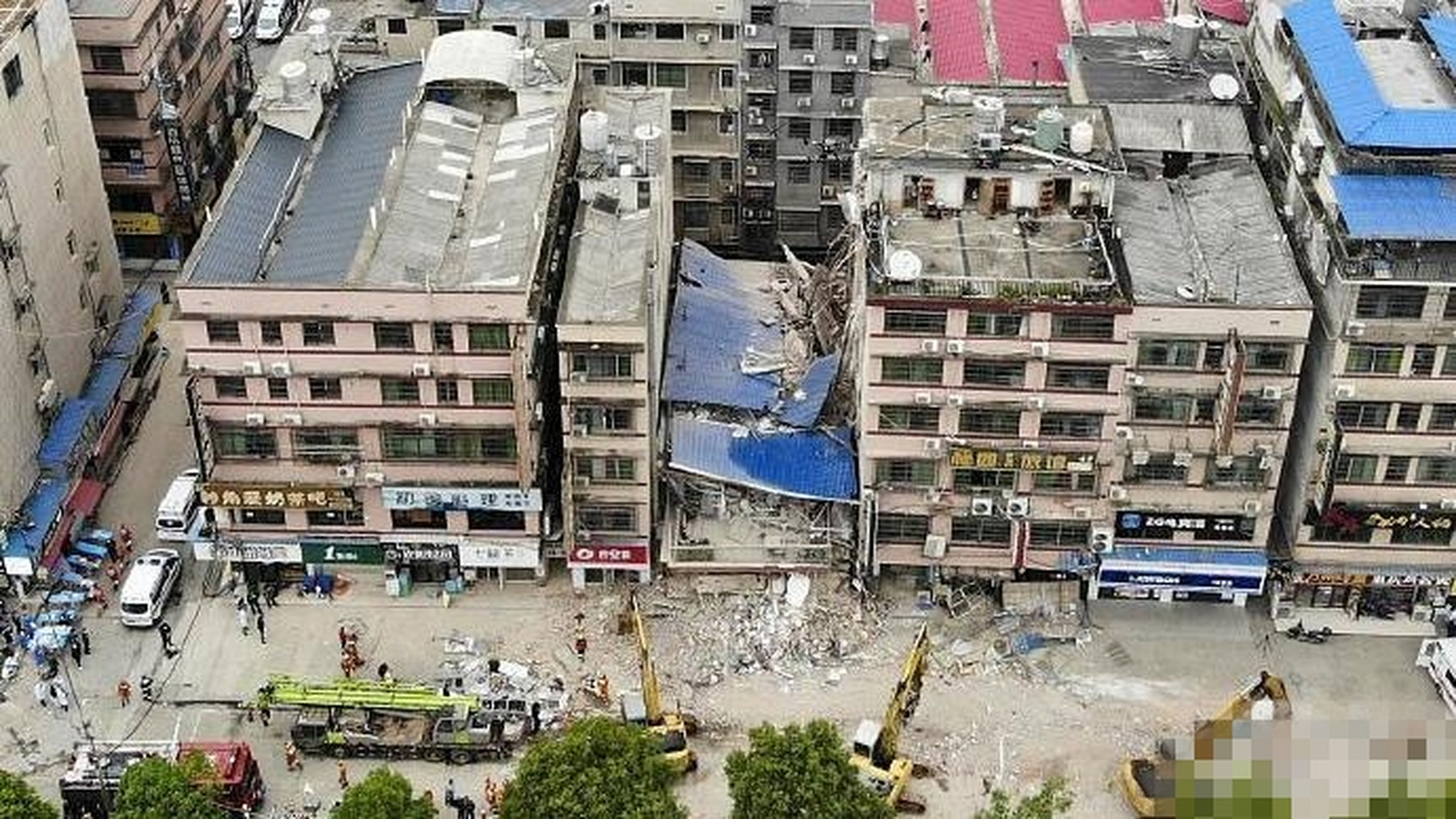 长沙致54死塌楼事故调查报告公布 我觉得这么大的事情,这个处罚也算是