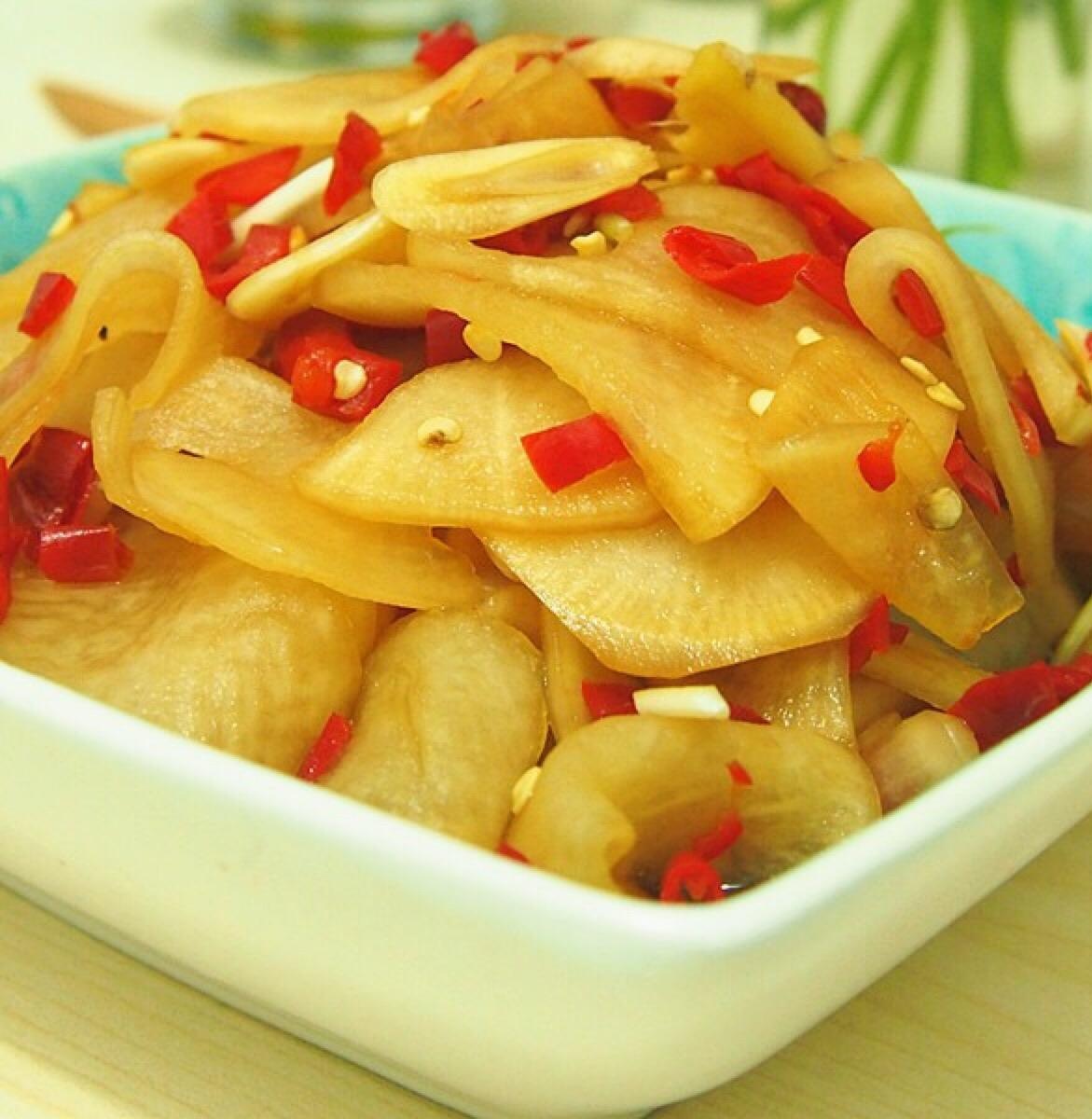 酸辣白萝卜片 爽口小菜 吃饭下酒绝配