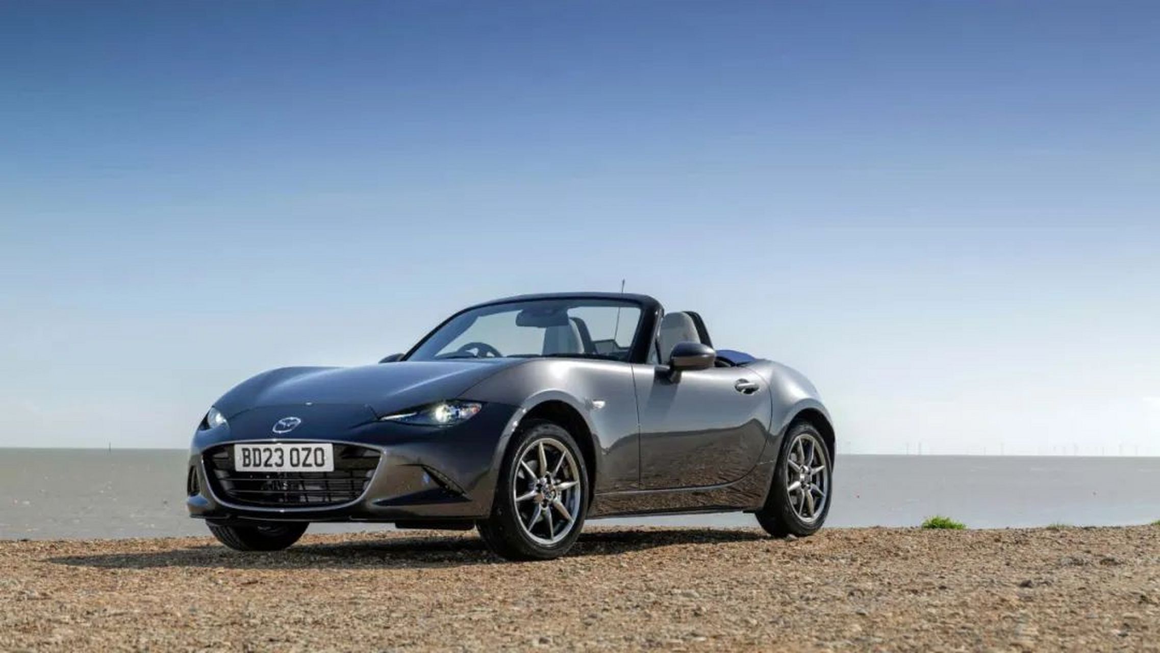 马自达推出mx-5 kizuna特别版,马自达为旗下著名的敞篷小跑车mx-5推出