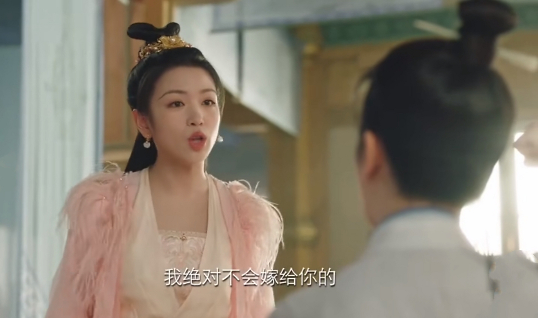 一开始对《长相思》的阿念并无好感,觉得这千金小姐真是骄横无理飞扬