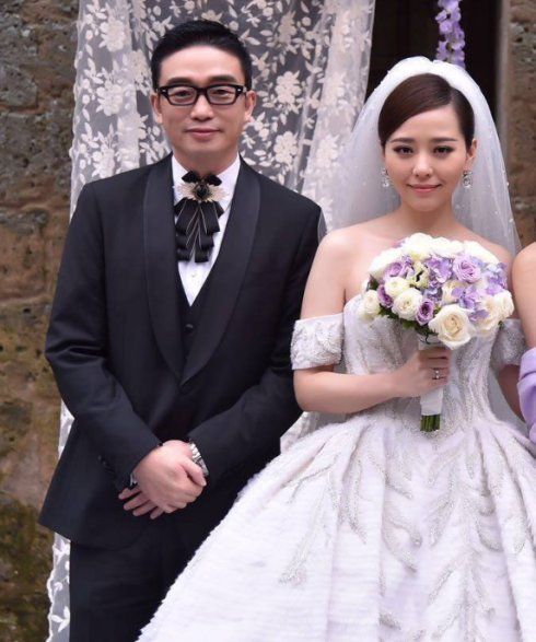 张靓颖:痴爱冯珂15年,离婚损失6亿资产,4年后两人现状天差地别