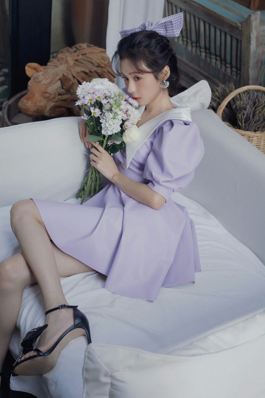 郑合惠子  高跟凉鞋  大长腿