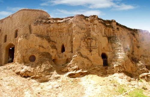 红军至通渭古城,将当地土洞美名曰"人寿保险公司"