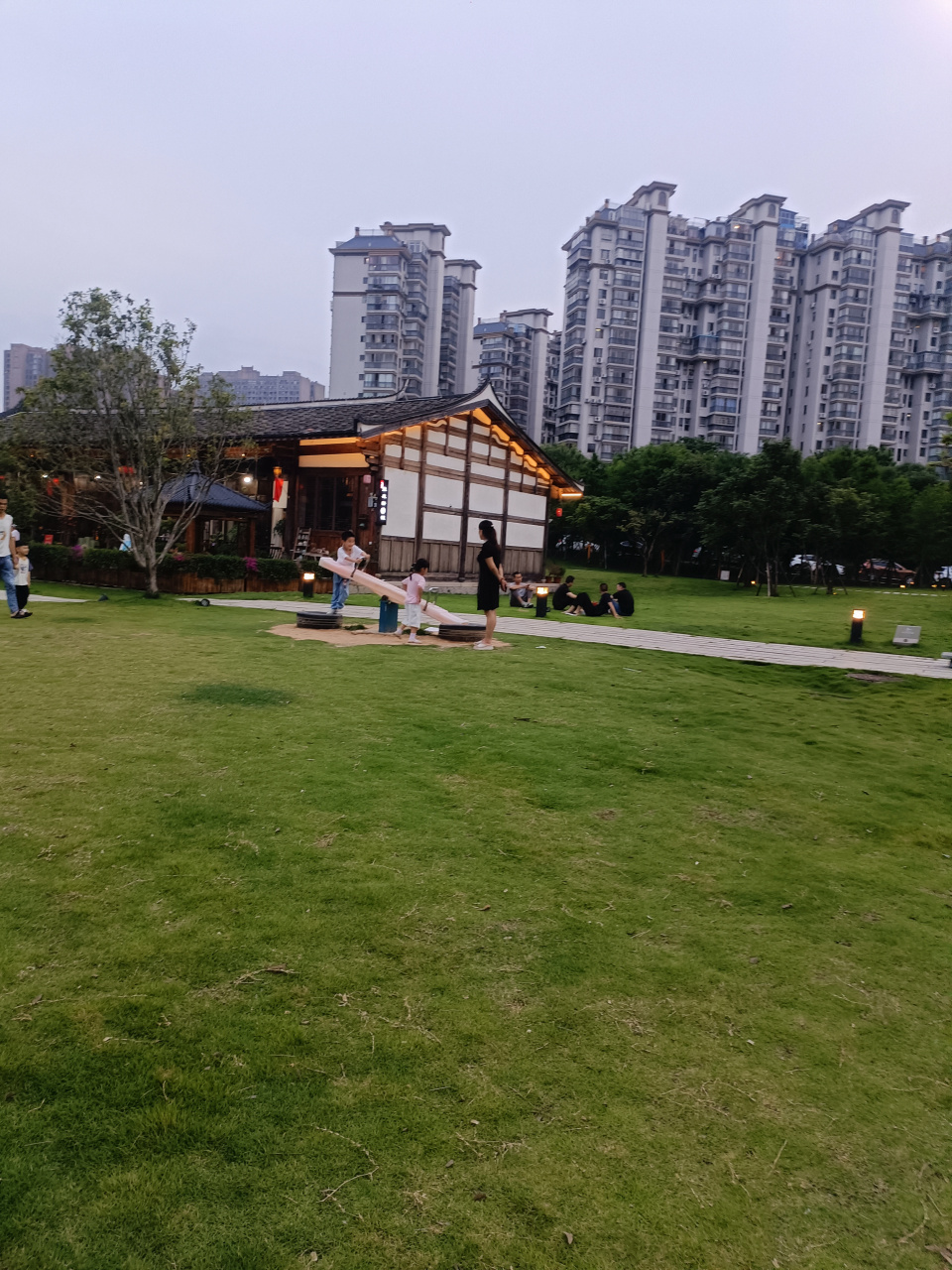 发现一个奇怪现象,不知道你们身边有没有?