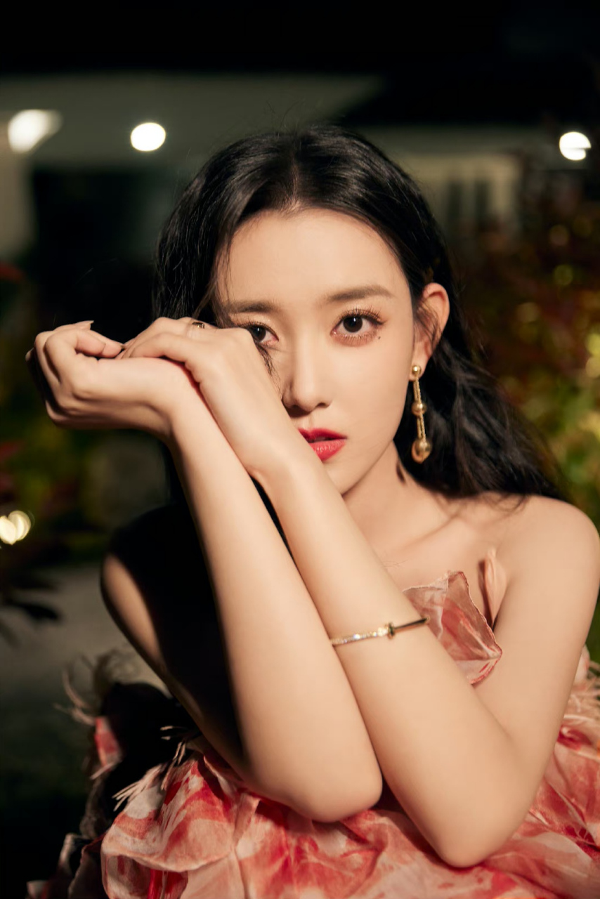 蒋依依# 谁也抵挡不了的美丽