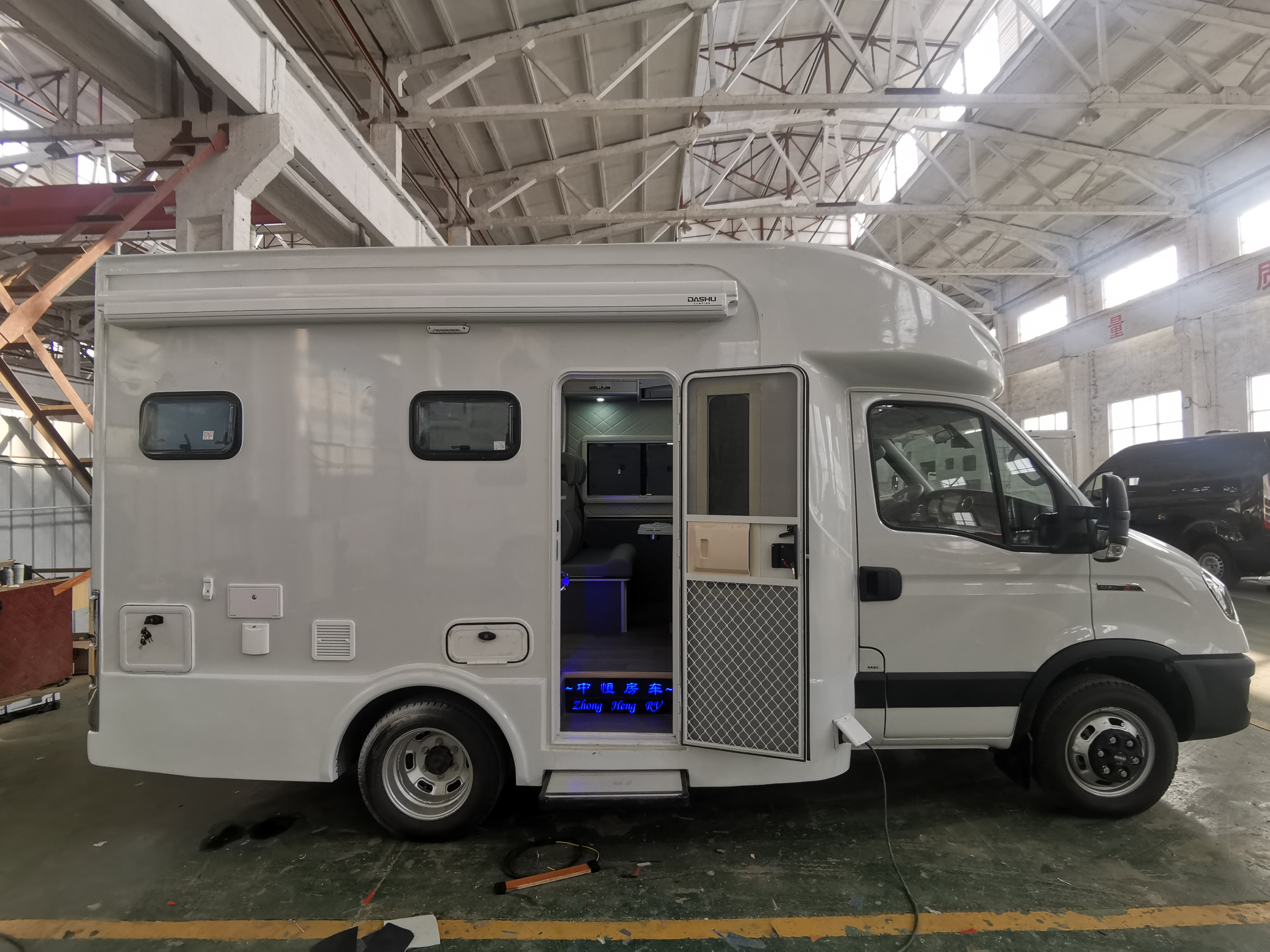 湖北中恒房车一依维柯欧盛小额头房车