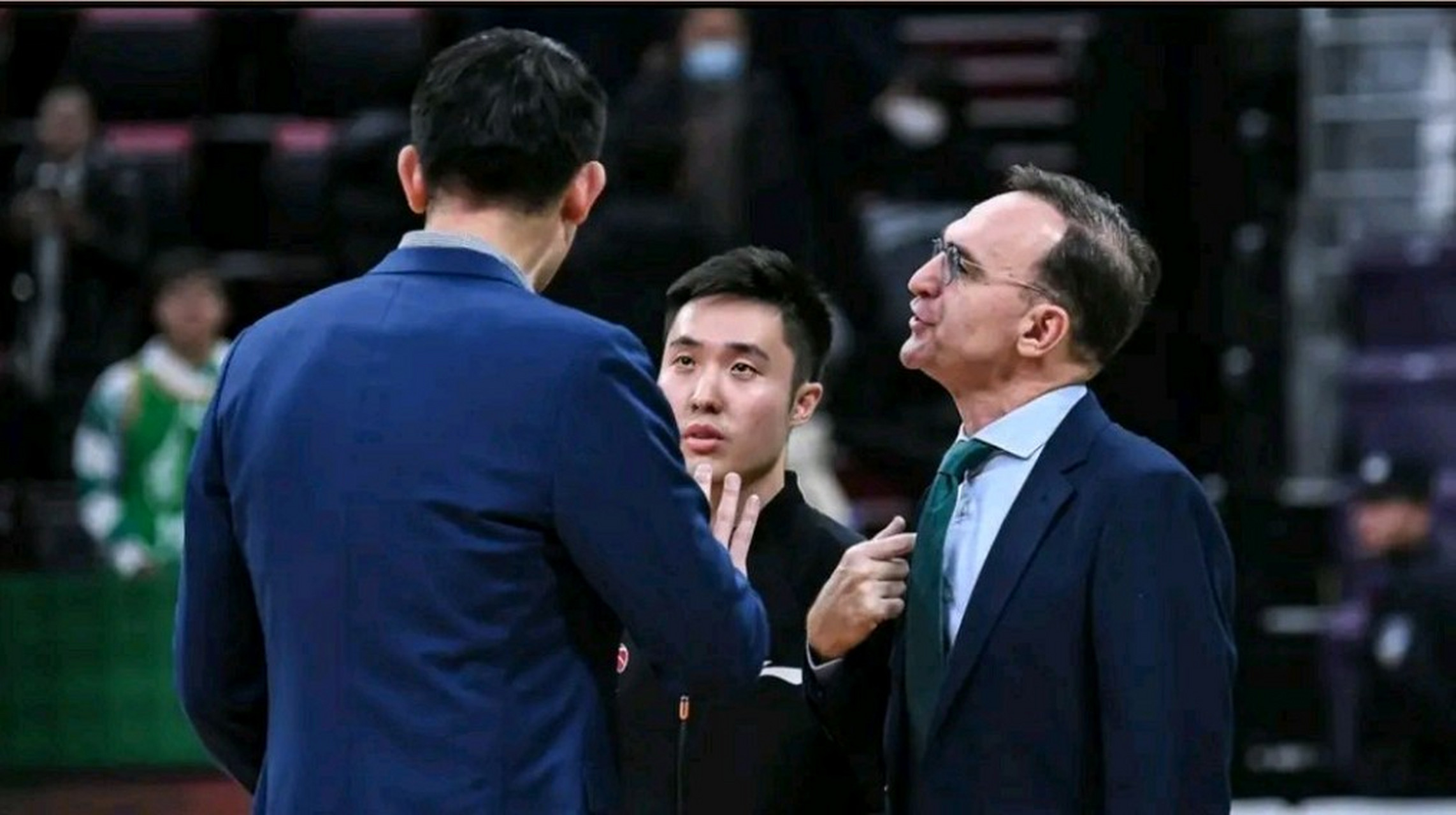 cba辽宁主场输给浙江广厦,赛后辽宁主教练乌戈未与浙江广厦主教练王博