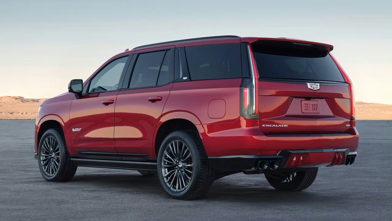 凯迪拉克凯雷德-v:业内动力最强全尺寸suv凯迪拉克v系列suv的首款车型