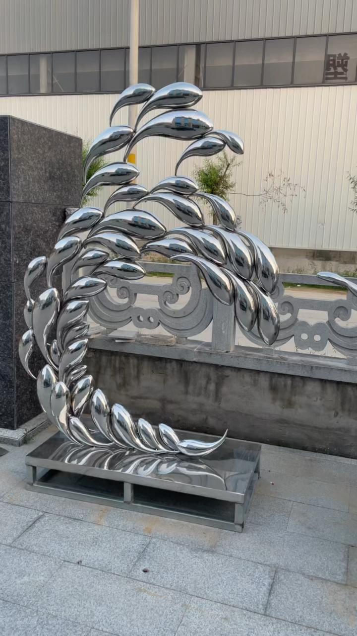 镜面不锈钢鱼群雕塑